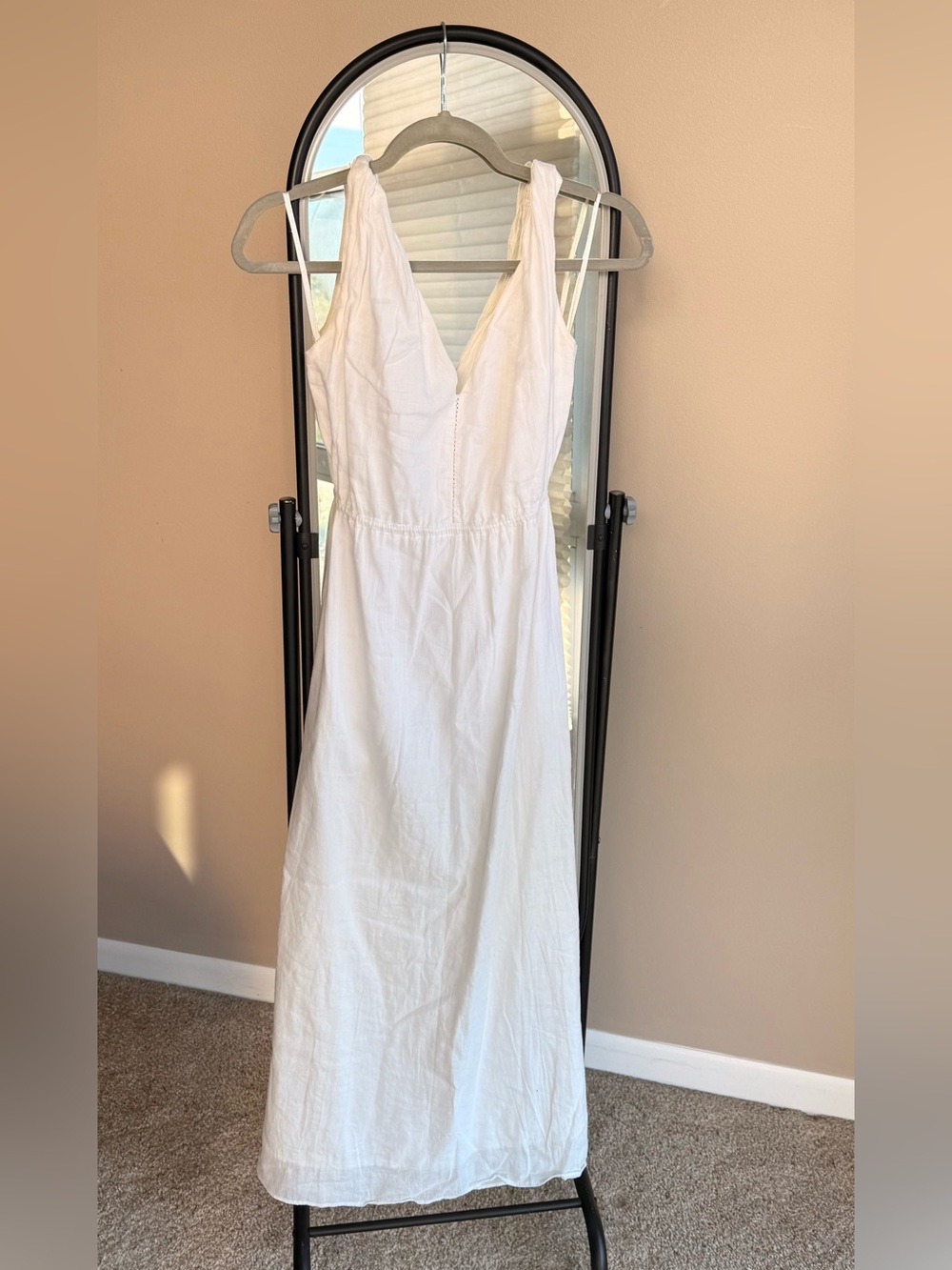 GAP White V-Neck Maxi Sundress
